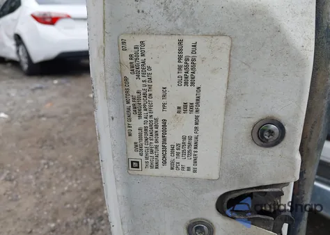 1998 Chevrolet C3500 из США, поврежденный, VIN 1GCHC33F3WF000849